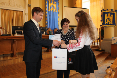 Awarding of pupils in Lviv 1.JPG